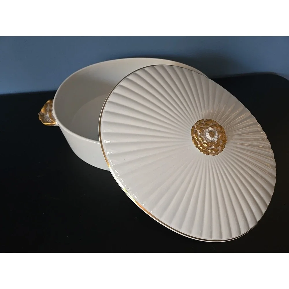 Vintage Porcelain Golden Heirloom - Oval Covered Casserole Oven To Table‎